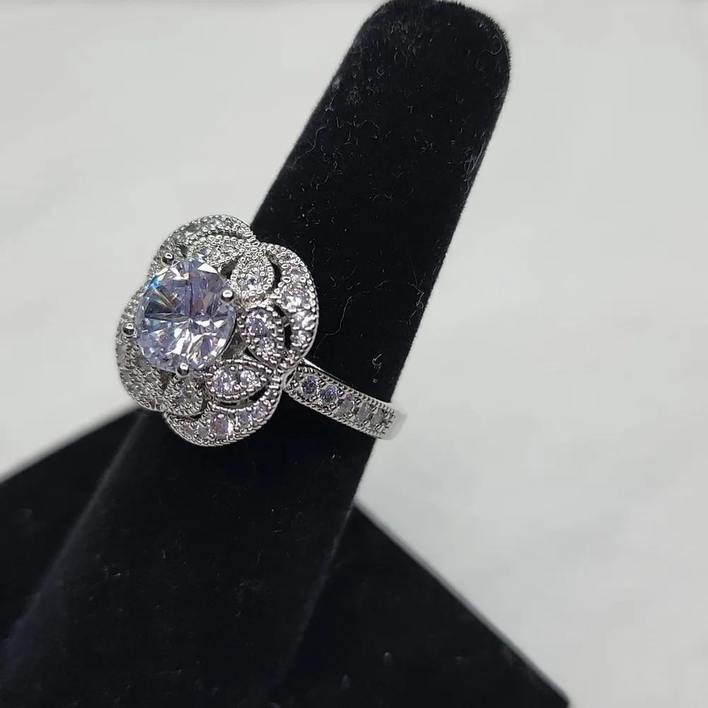 🎄NWT ART DECO DIAMOND RING🎄